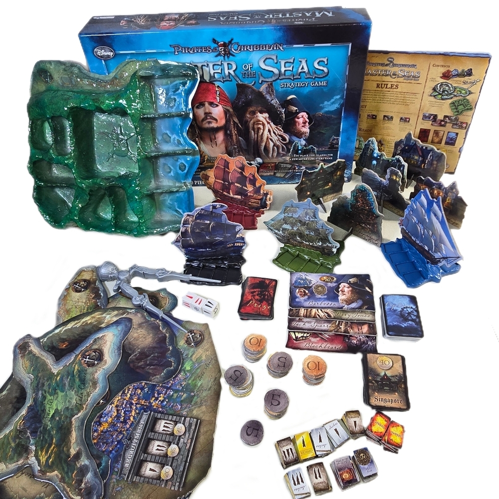 Pirates of the Caribbean Master of the Seas Game Disney Jakks Pacific Complete